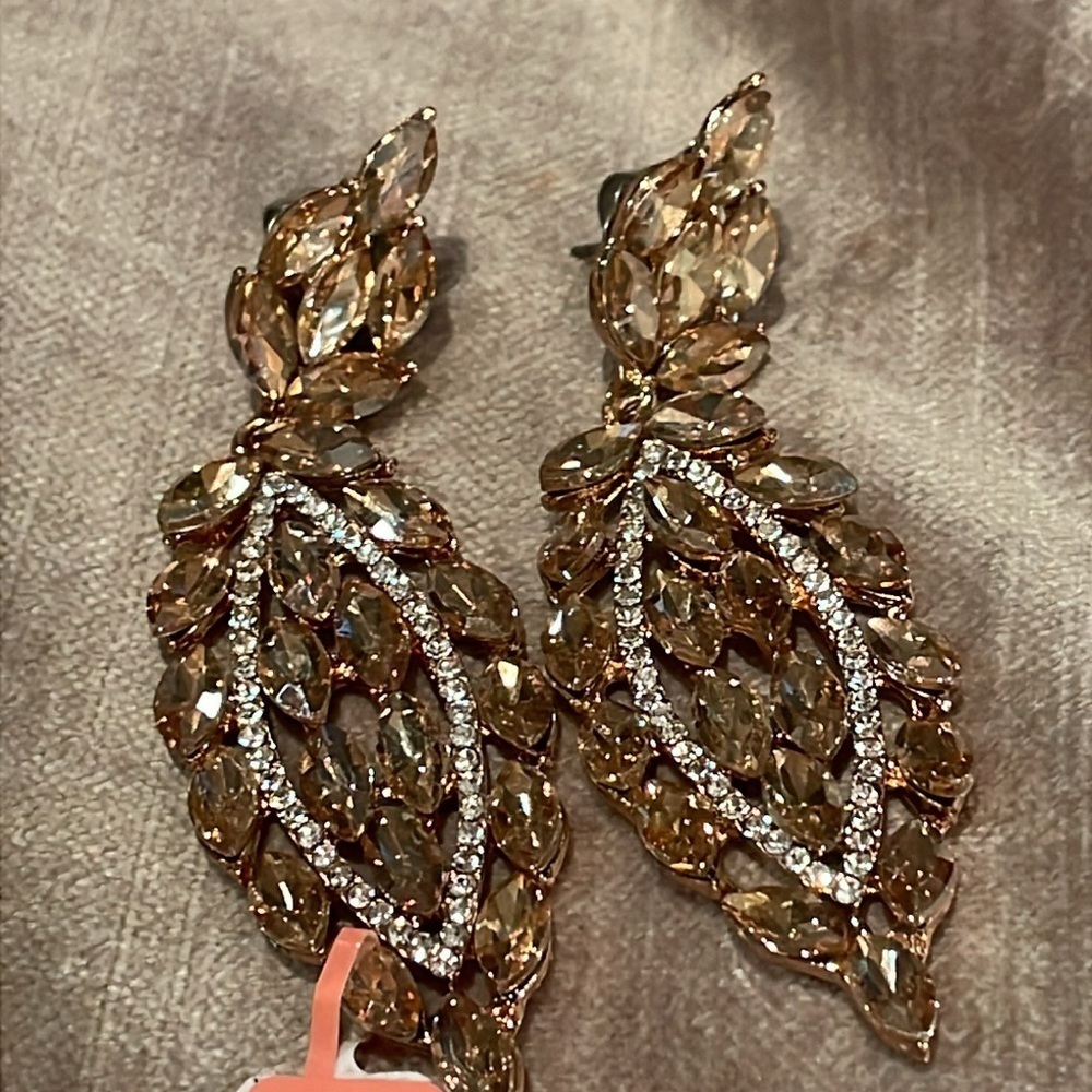 Marquee Shape Champagne Austrian Crystal Earrings NWOTS